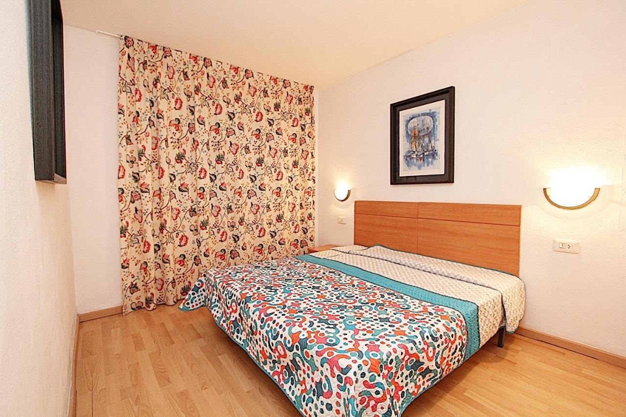 Apartaments Nautic Lloret de Mar Exteriör bild