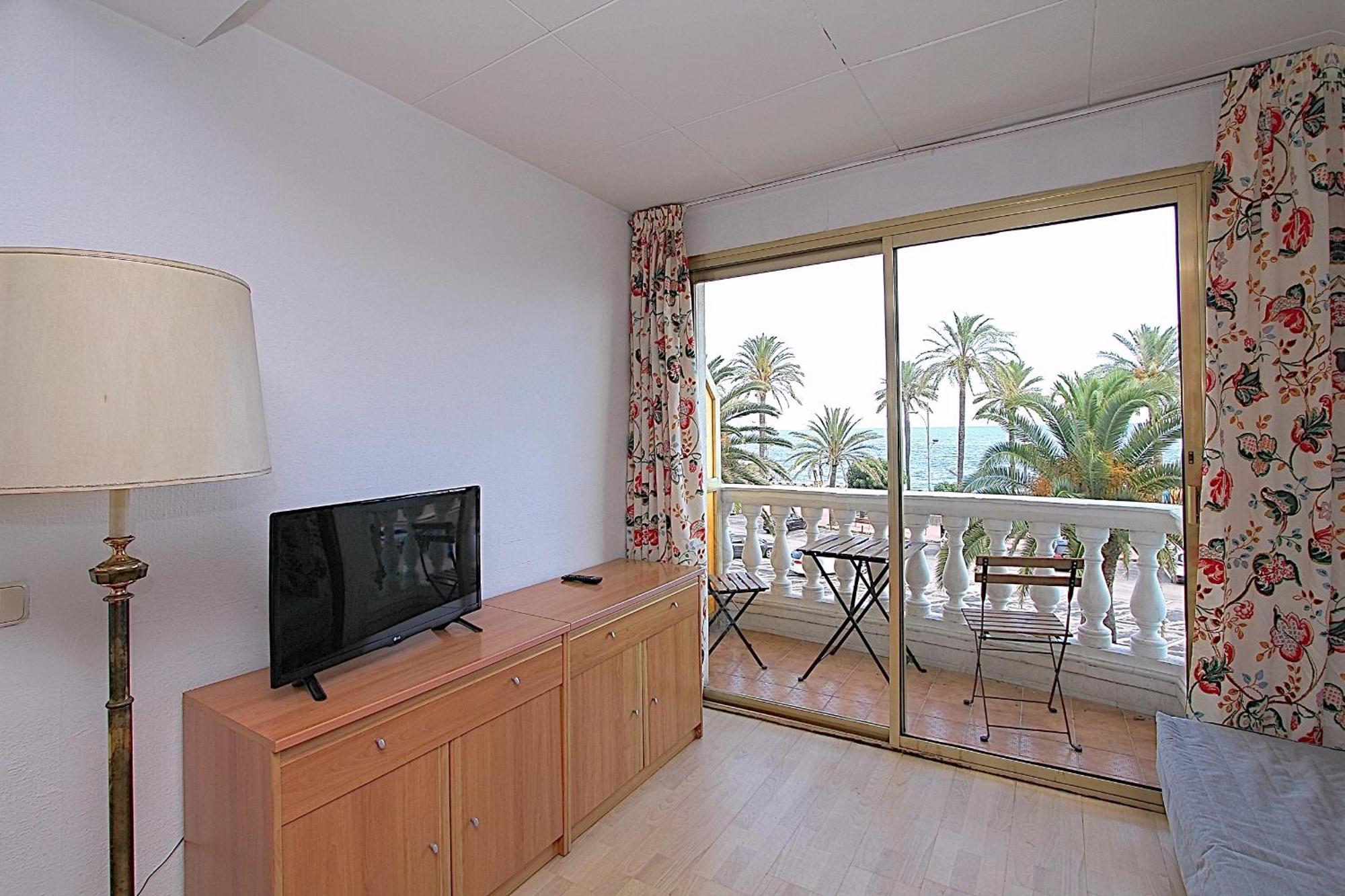 Apartaments Nautic Lloret de Mar Rum bild